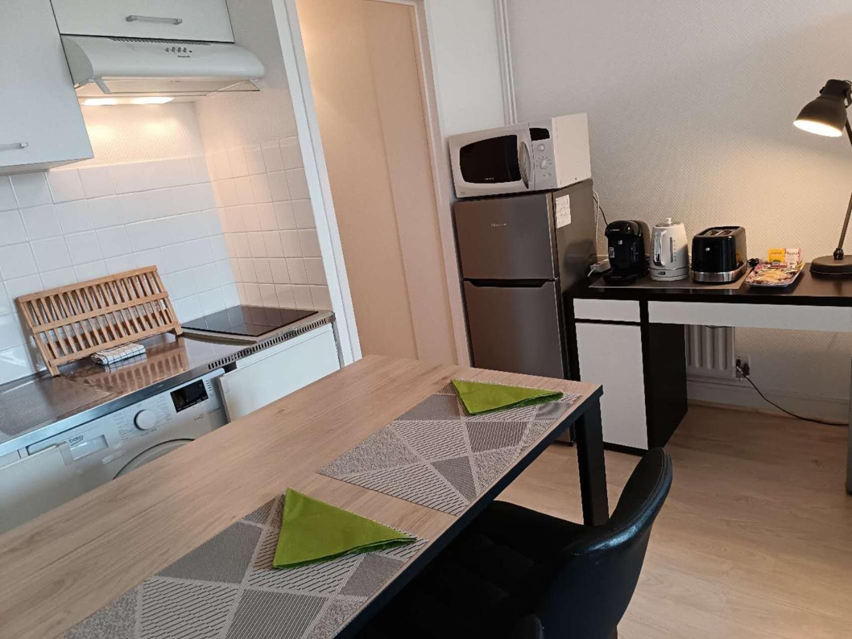 Appartement A Orleans Au Calme Avec Parking Gratuit, Balcon Et Ascenseur Exterior photo